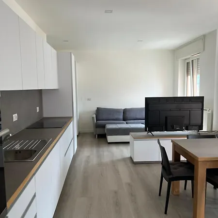 Dreamers Apartment Tirano